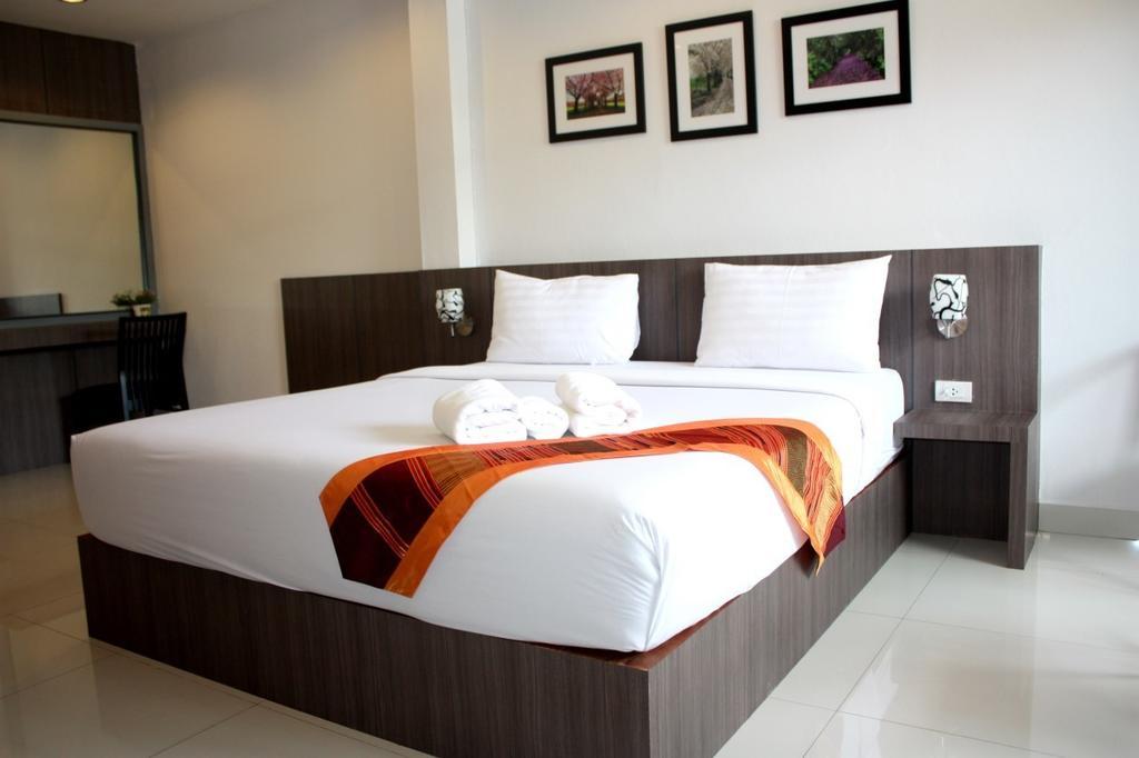 P-Residence Hat Yai Bagian luar foto